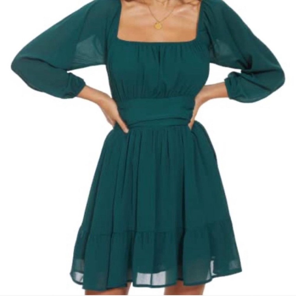 Open back bow mini dress